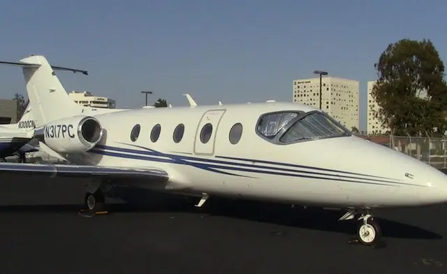 Hawker 400XP