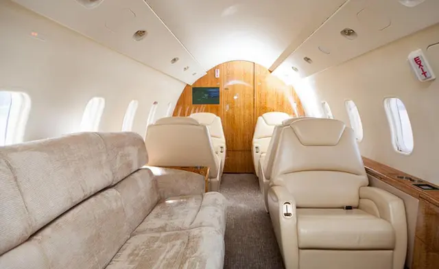 Challenger 300