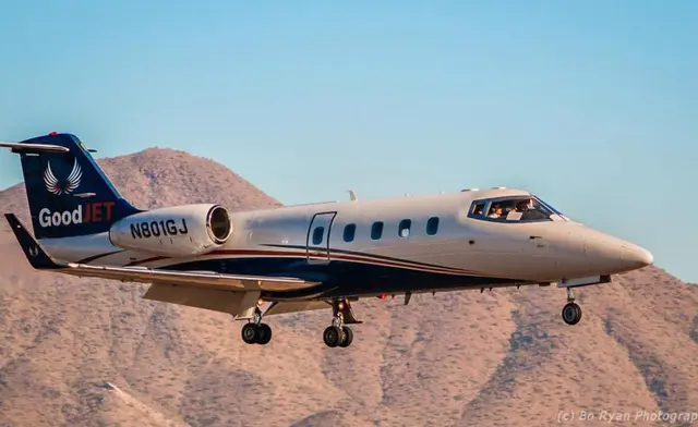 Learjet 55