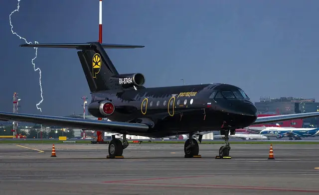 YAK 40 VIP