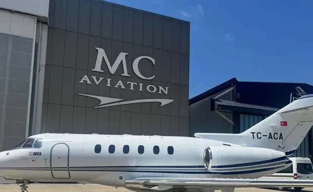 Hawker 800XP