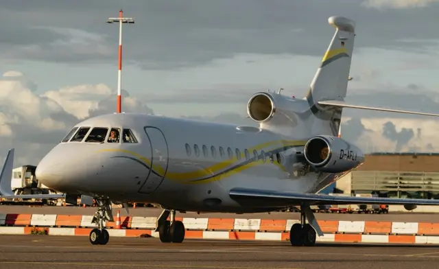 Falcon 900 LX