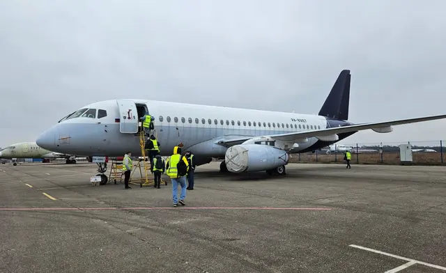 Sukhoi SuperJet 100-95B