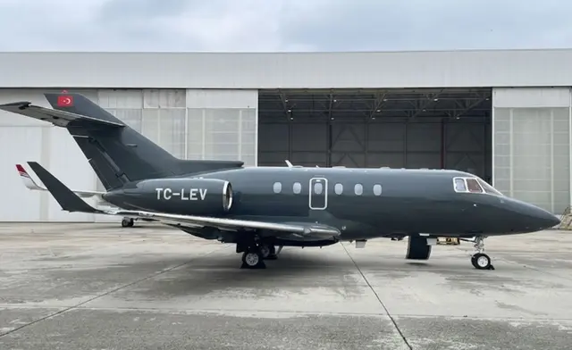 Hawker 800XP