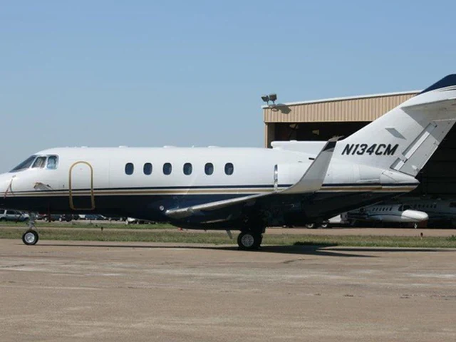 N134CM — photo