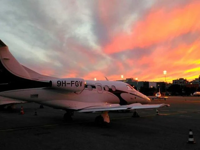 9H-FGV — photo