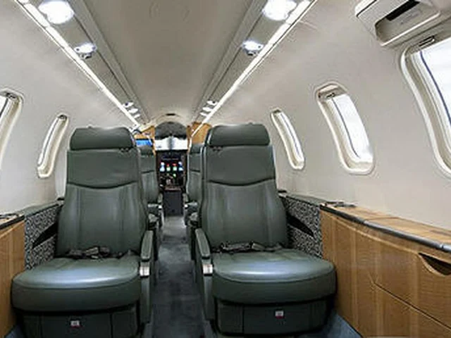 C-FVSL — photo