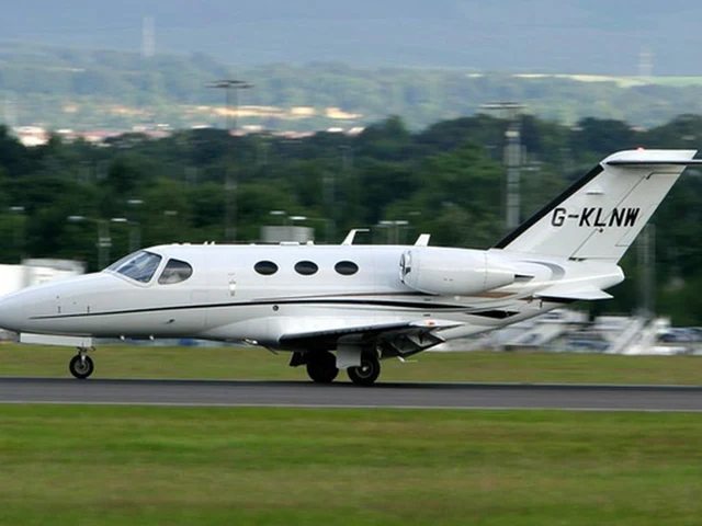 G-KLNW — photo