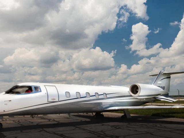 N198HB — photo