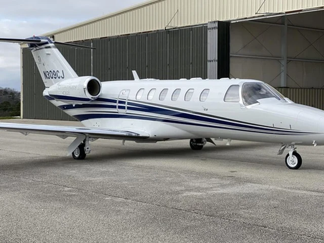 N309CJ — photo