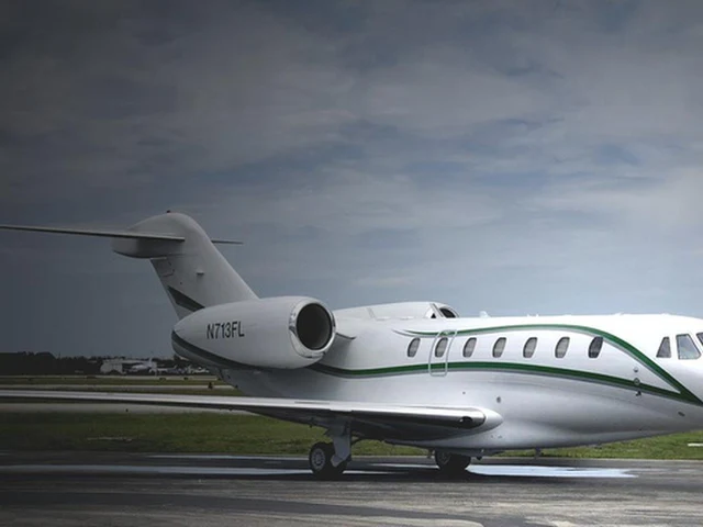 N713FL — photo