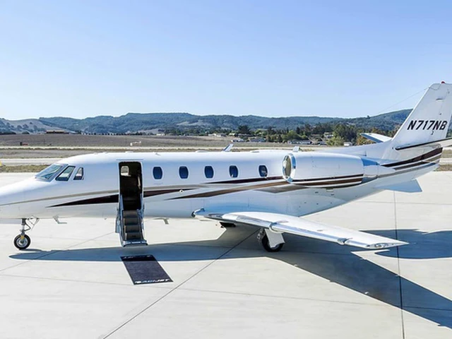 N717NB — photo