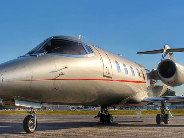 N738RJ — photo