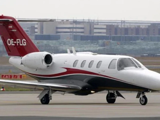 OE-FLG — photo