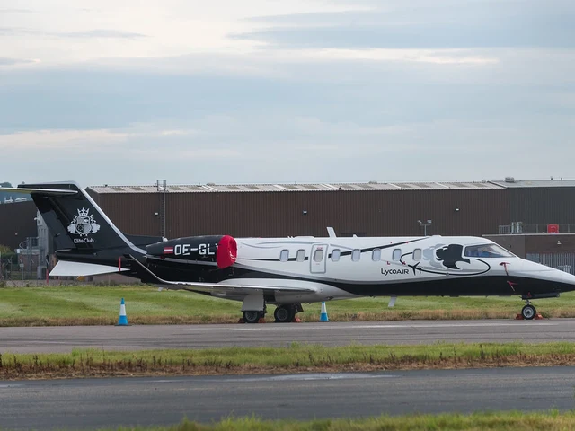 OE-GLY — photo