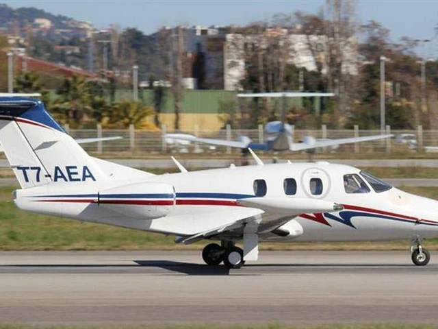 T7-AEA — photo