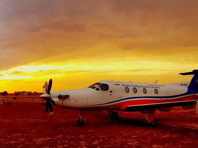 VH-FJO — photo