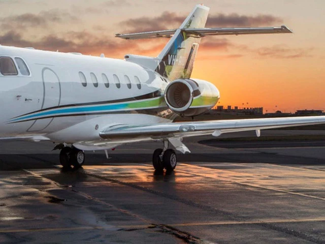 VH-RIU — photo