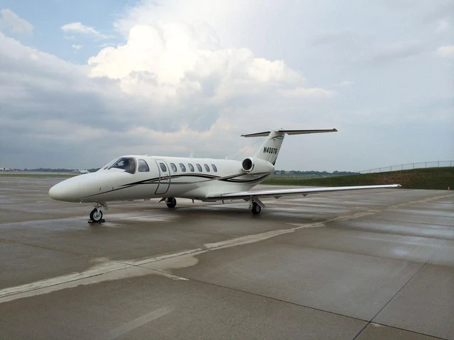 N400TG — photo