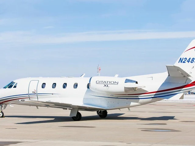 N248SF — photo
