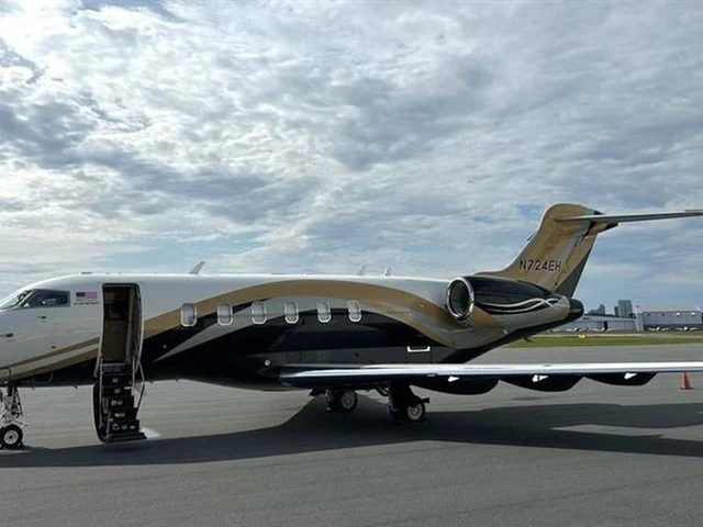 N724EH — photo