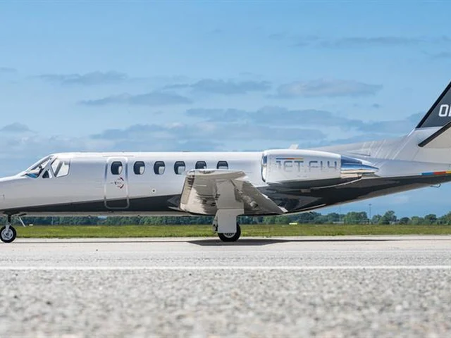 OE-GLL — photo