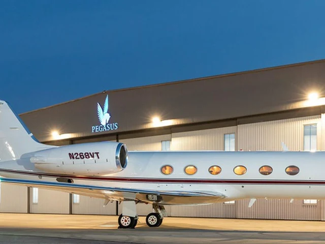 N268VT — photo