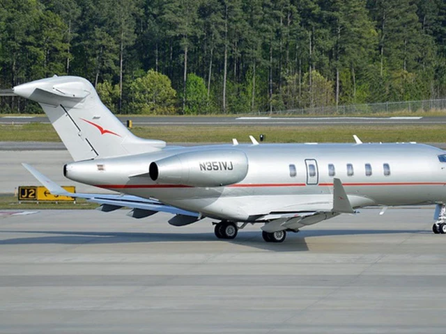 N351VJ — photo