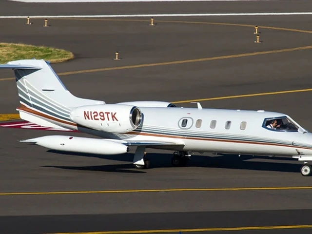 N129TK — photo