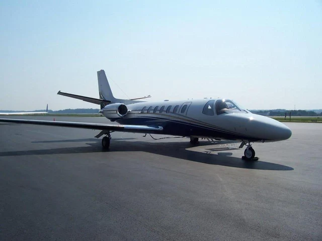 N205CM — photo