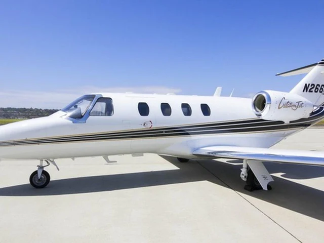 N266CJ — photo