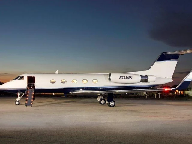 N323MK — photo