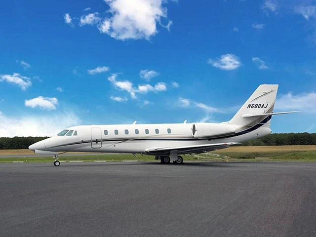 N680AJ — photo