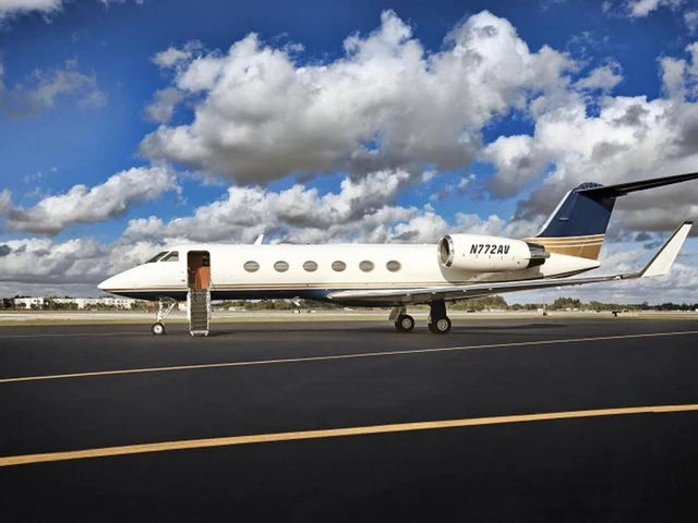 N772AV — photo