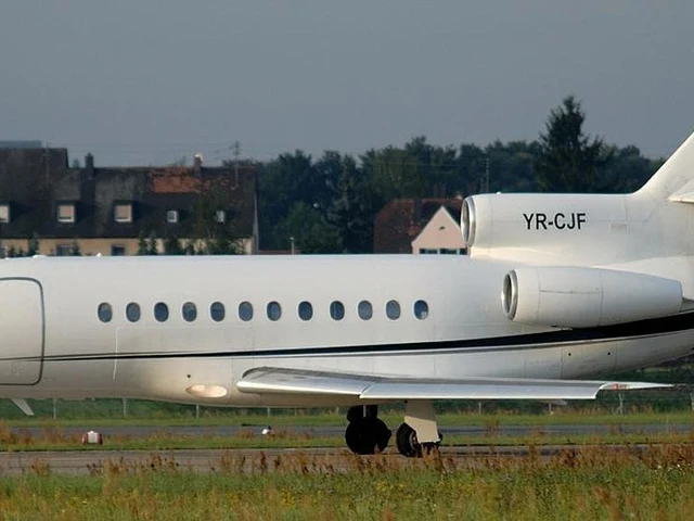 YR-CJF — photo