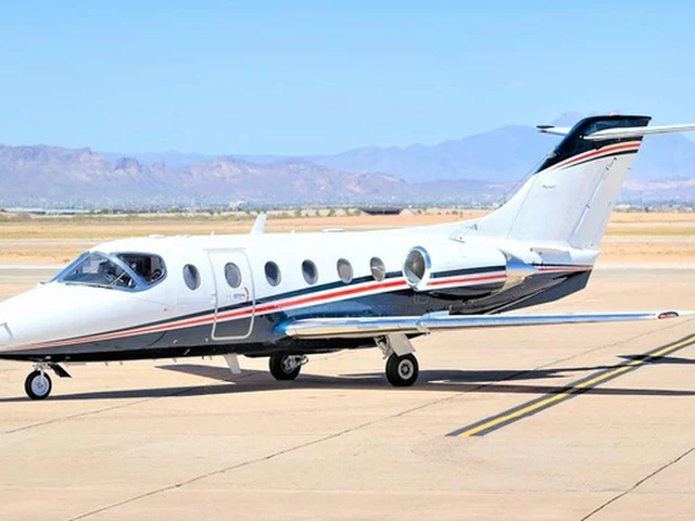 N127EJ — photo