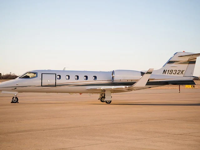 N1932K — photo