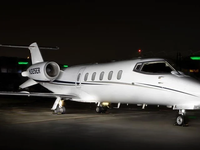 N325ER — photo