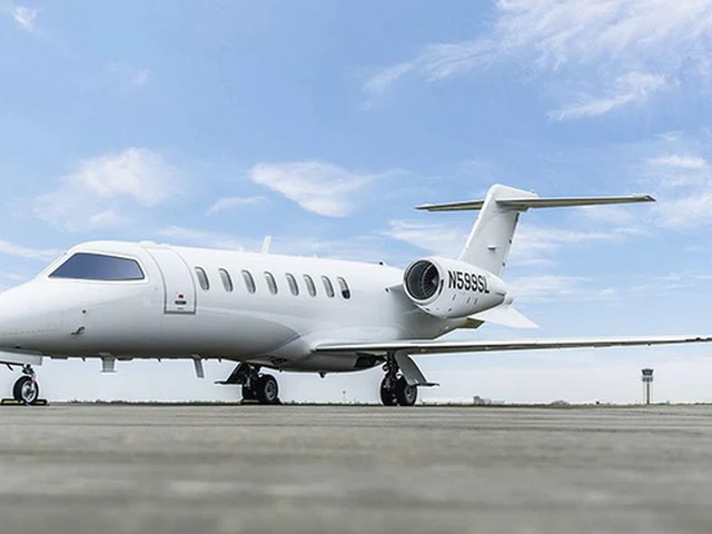 N599SL — photo