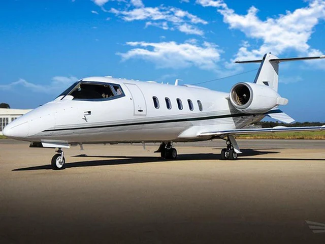 N906TR — photo
