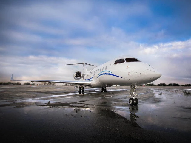 N989DM — photo