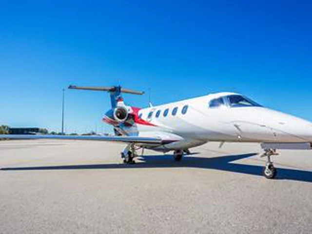 VH-NJC — photo