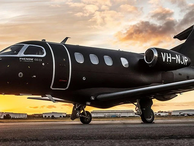 VH-NJR — photo