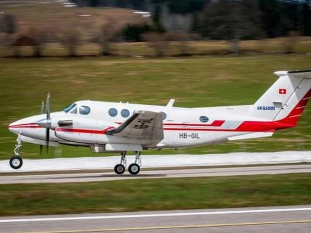 9H-JBC — photo