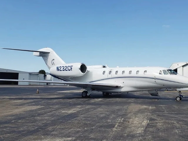 N232CF — photo