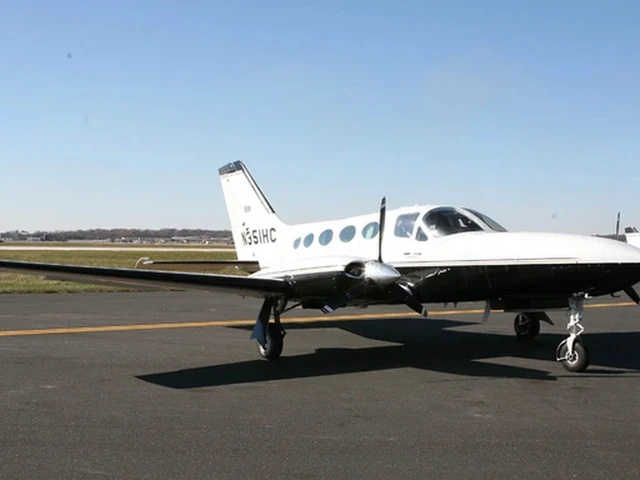 N351HC — photo
