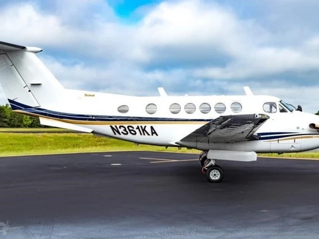 N361KA — photo