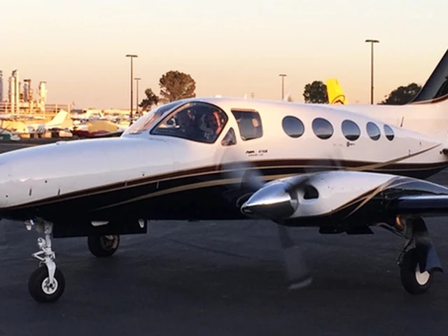 N414WJ — photo