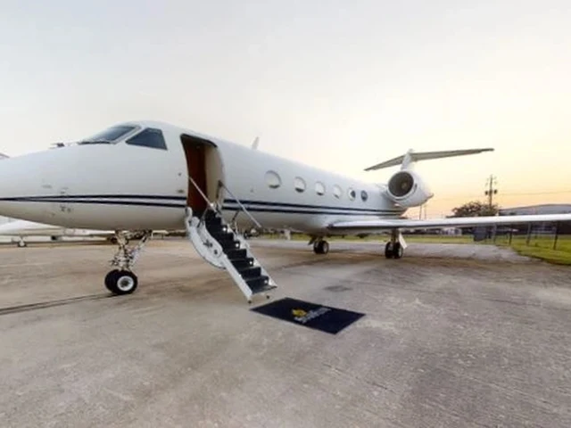 N570DC — photo