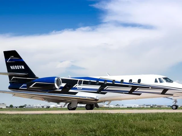 N690VM — photo